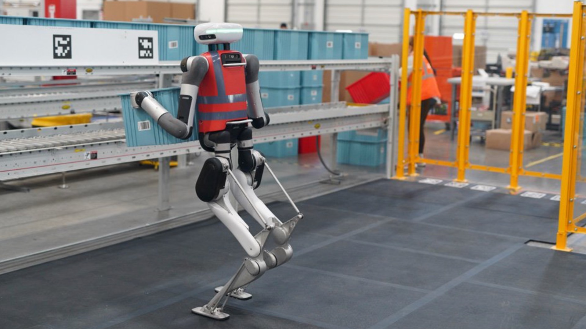 Agility robotics Digic robotja pakol egy raktárban