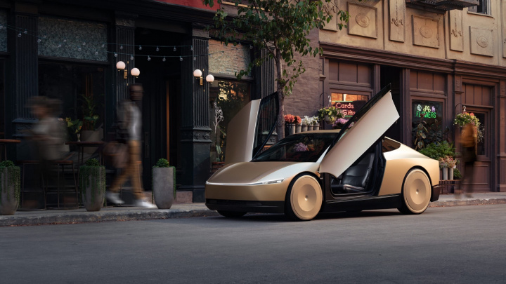 Tesla CyberCab Robotaxi